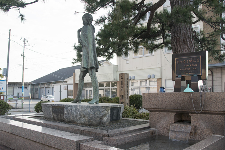 生地駅