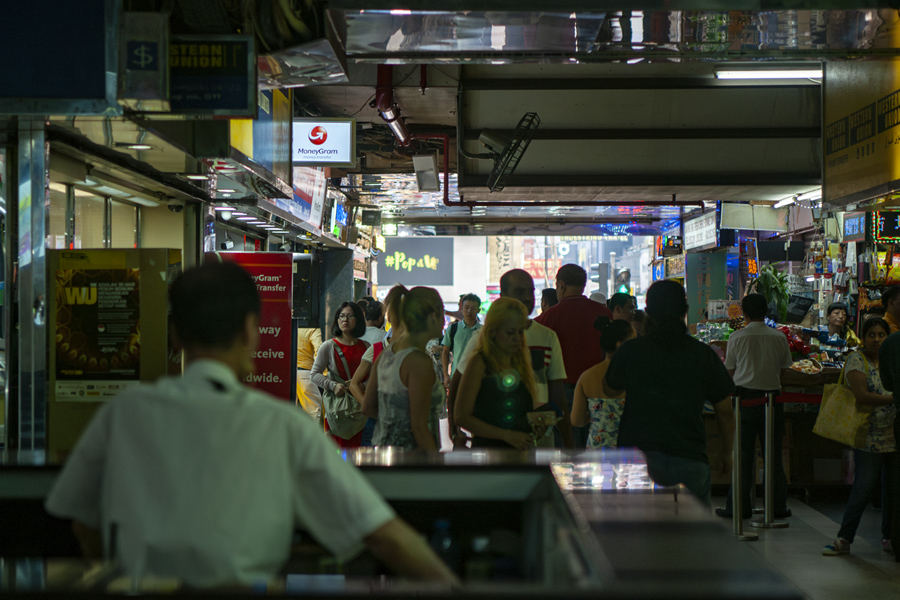 香港